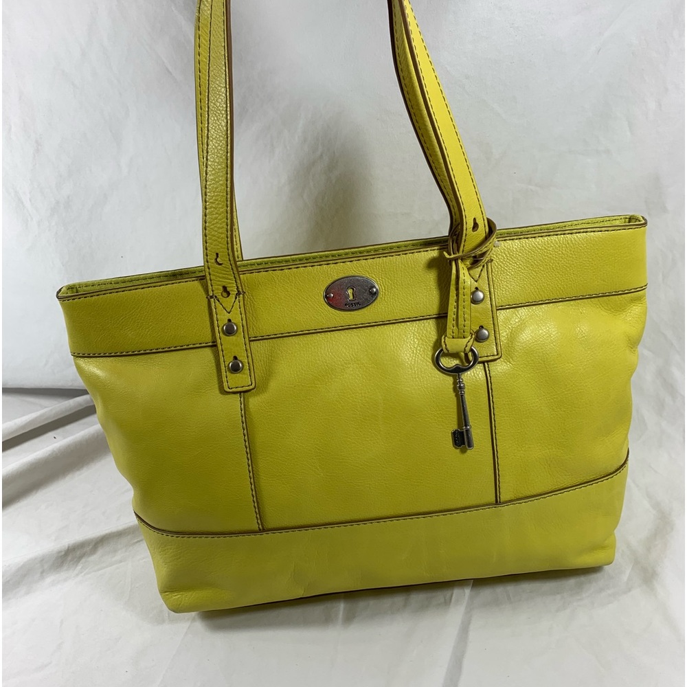 Genuine vintage FOSSIL bright yellow leather tote bag with  key fob